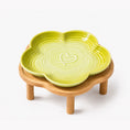 Load image into Gallery viewer, PawsPik® Flower Ceramic Feeding Cat Plate with Raised Bamboo Stand
